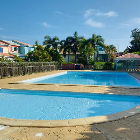 Maison Mitoyenne , Piscine,Citerne, Jardin, Parking, Plage Le Gosier  Exteriör bild