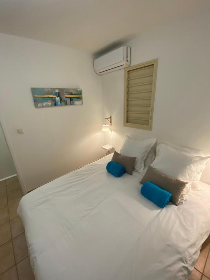 Maison Mitoyenne , Piscine,Citerne, Jardin, Parking, Plage Le Gosier  Exteriör bild